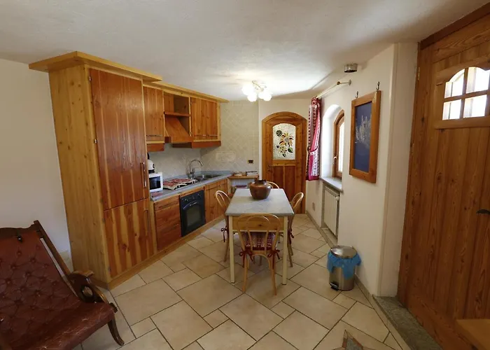 Bellevue Apartment *