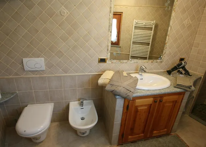 Bellevue Apartment *